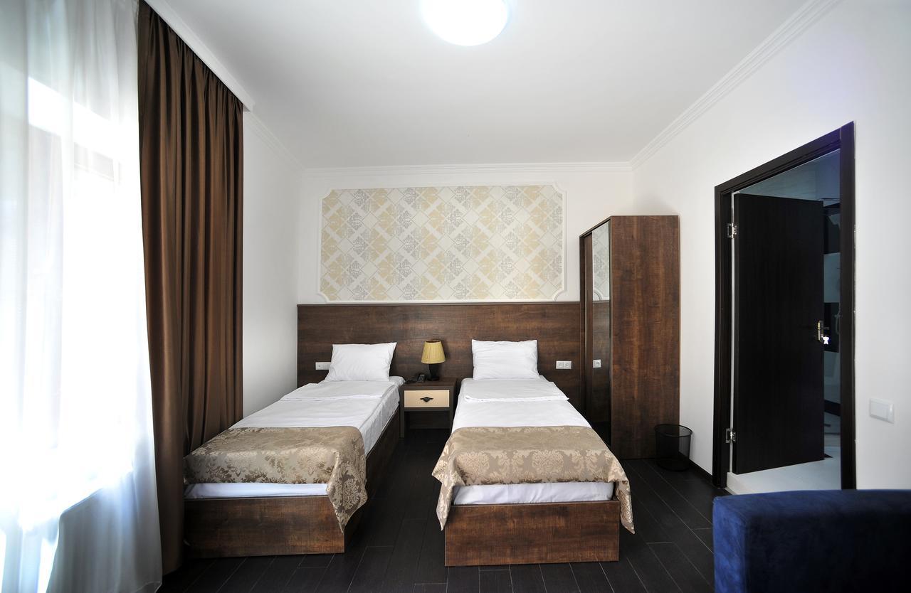 Rk City Hotel Tbilisi Exterior foto
